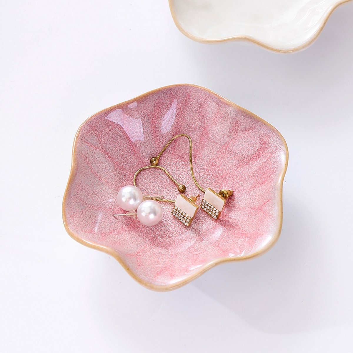 Ceramic Jewelry Bowl - Room Decor, Key Holder, Ring Holder, Jewelry Tray, Jewelry Tray, Drip Tray, Bedside Table Decoration (Pink)
